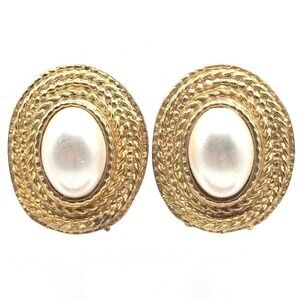 Vintage Gold Tone Faux Pearl Oval Clip On Earrings Costume Jewelry